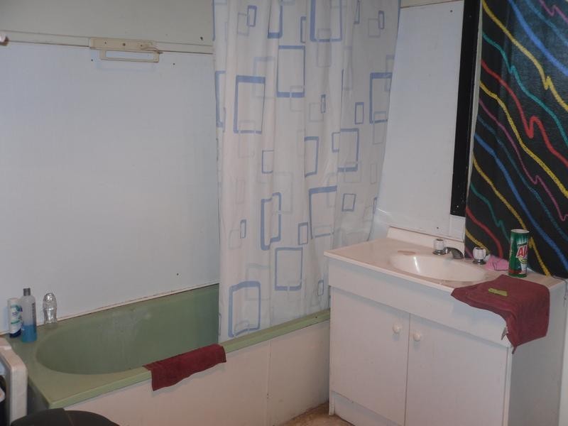 105 Cessnock Rd, Abermain NSW 2326