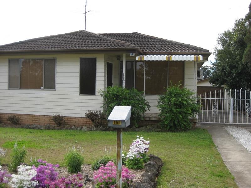 151 Cessnock Rd, Abermain NSW 2326