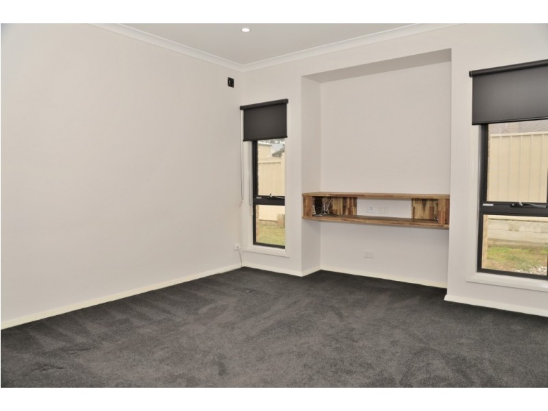 10 Kookaburra Close, Weston NSW 2326