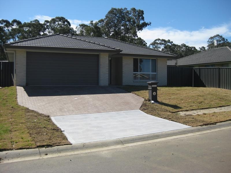 20 Casson Avenue, Cessnock NSW 2325