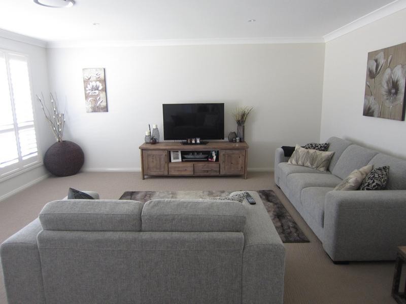 12 Rhonda Street, Stanford Merthyr NSW 2327