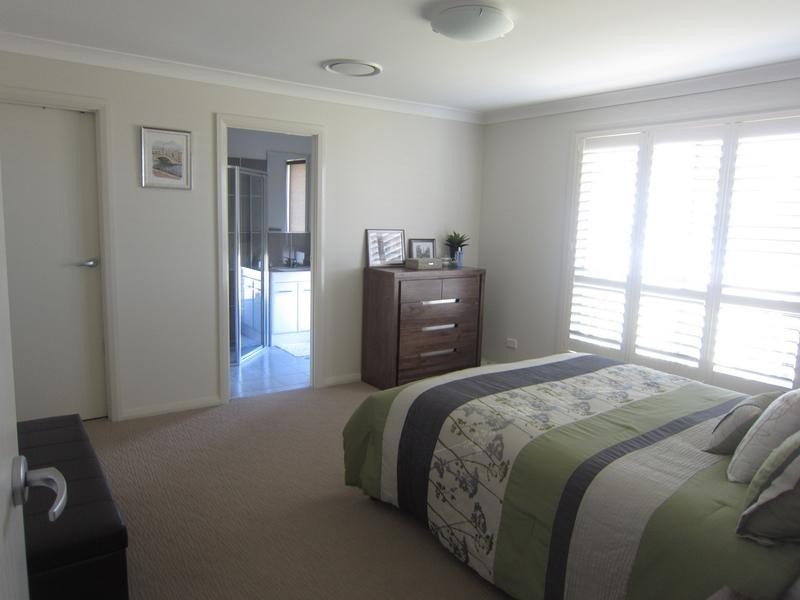 12 Rhonda Street, Stanford Merthyr NSW 2327