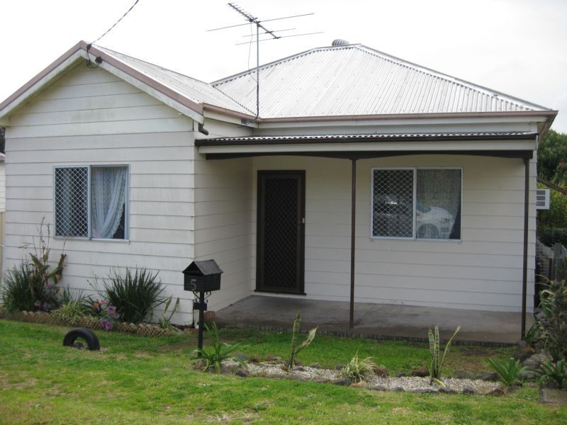5 Brunker St, Kurri Kurri NSW 2327