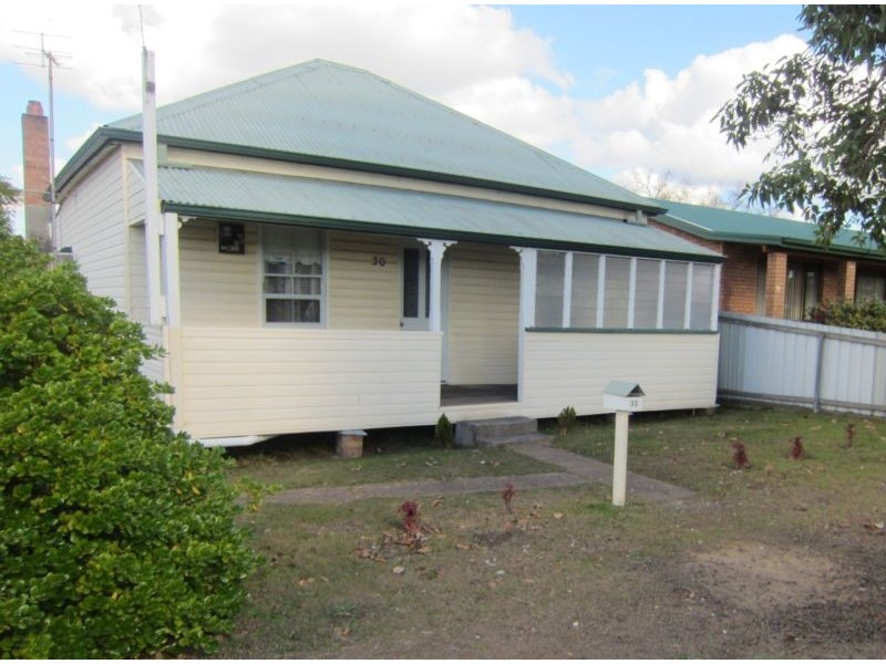 30 Main Road, Heddon Greta NSW 2321