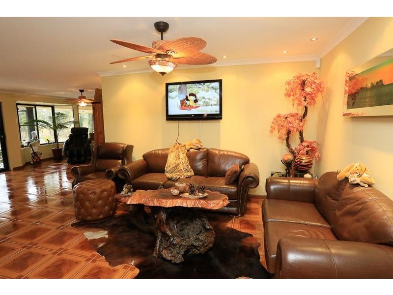 1 Silverstem Lane, Weston NSW 2326