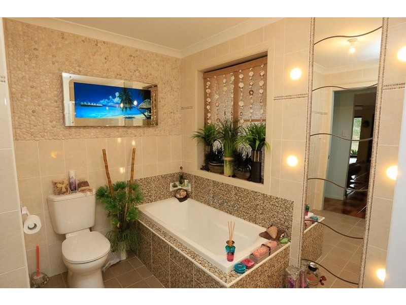 1 Silverstem Lane, Weston NSW 2326