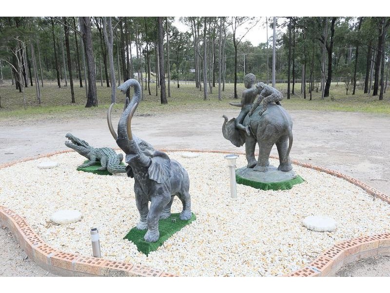 1 Silverstem Lane, Weston NSW 2326