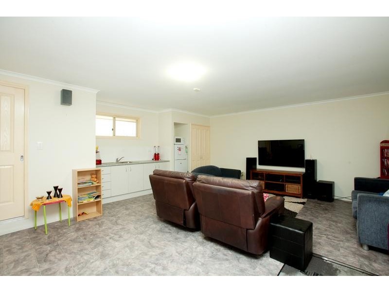 13 Grey Gum Drive, Weston NSW 2326