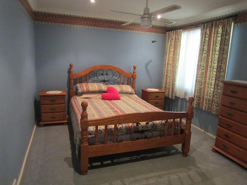 18 Tenth Street, Weston NSW 2326