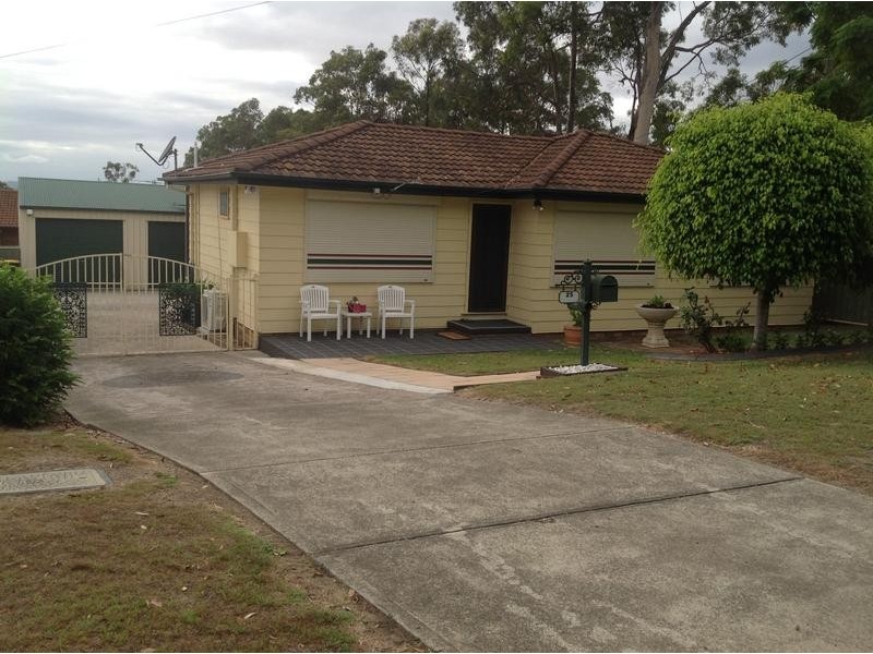 25 Albury Street, Abermain NSW 2326