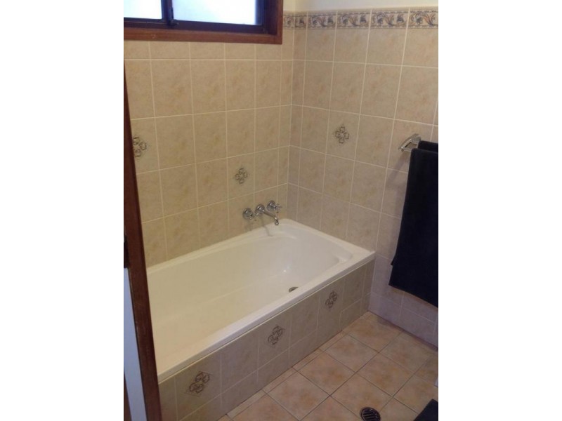 25 Albury Street, Abermain NSW 2326