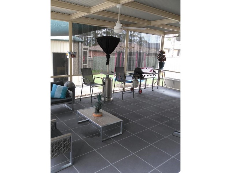 25 Albury Street, Abermain NSW 2326