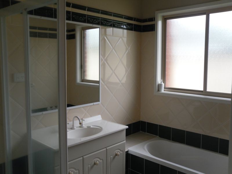 1 & 2/4 John Street, Cessnock NSW 2325