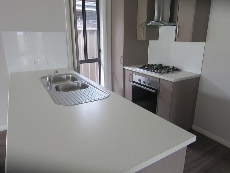 16 & 16a Connell Drive, Heddon Greta NSW 2321