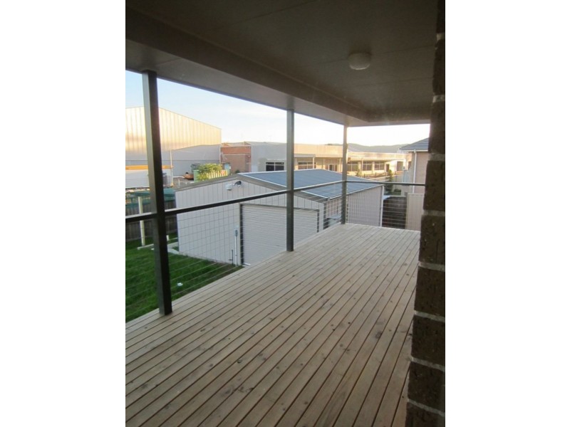 2/8 Fairview Place, Cessnock NSW 2325