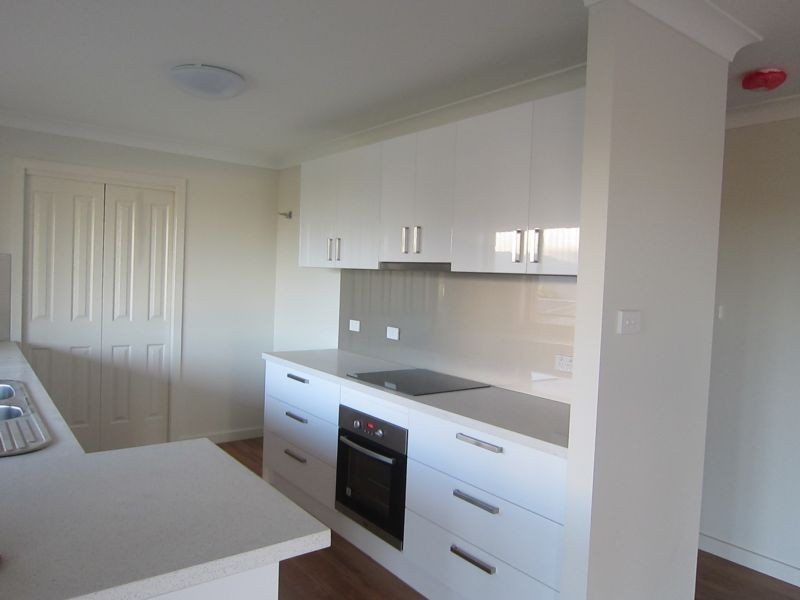 2/8 Fairview Place, Cessnock NSW 2325