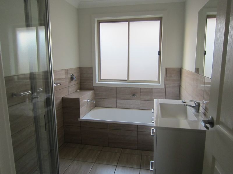2/8 Fairview Place, Cessnock NSW 2325