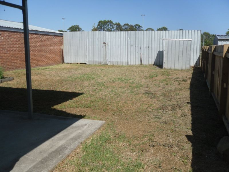11 Charles Street, Abermain NSW 2326
