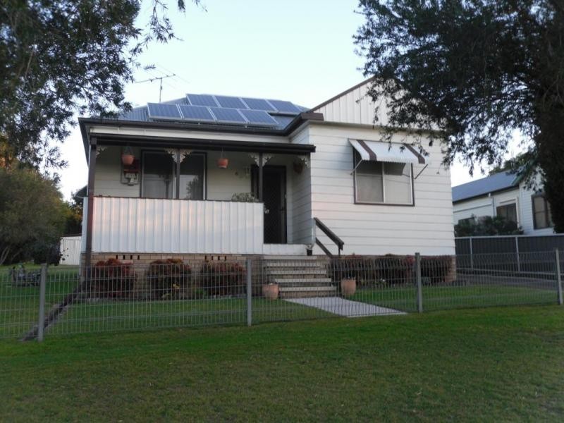 6 Third Street, Weston NSW 2326