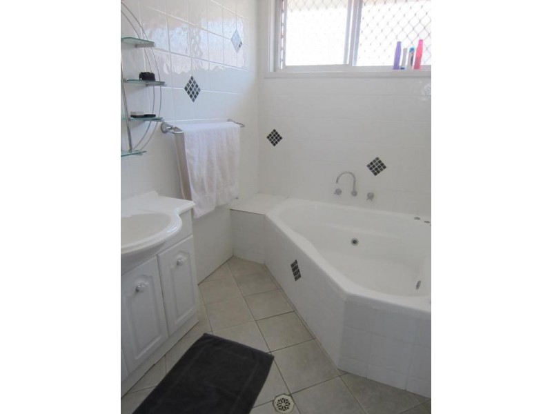 16 Wermol Street, Kurri Kurri NSW 2327