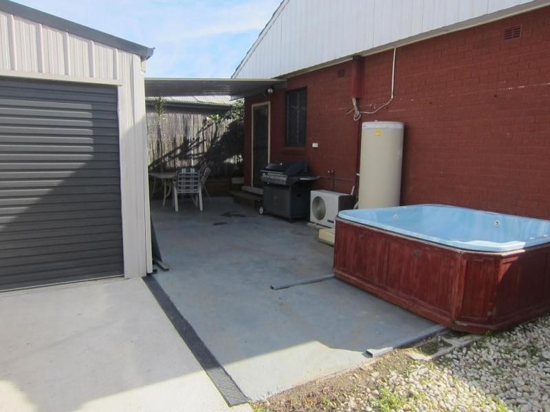 16 Wermol Street, Kurri Kurri NSW 2327