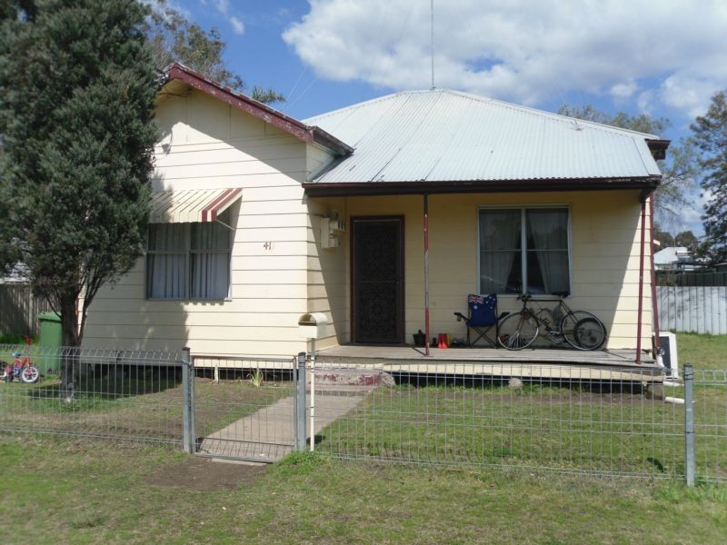 41 Edgeworth Street, Cessnock NSW 2325