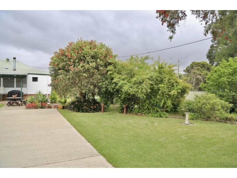 17 Victoria Street, Kurri Kurri NSW 2327