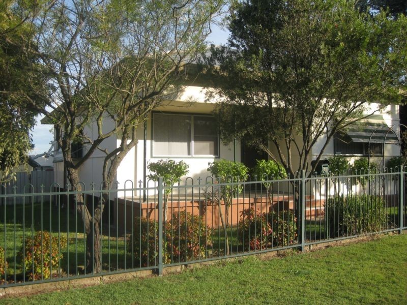 72 Barton Street, Kurri Kurri NSW 2327