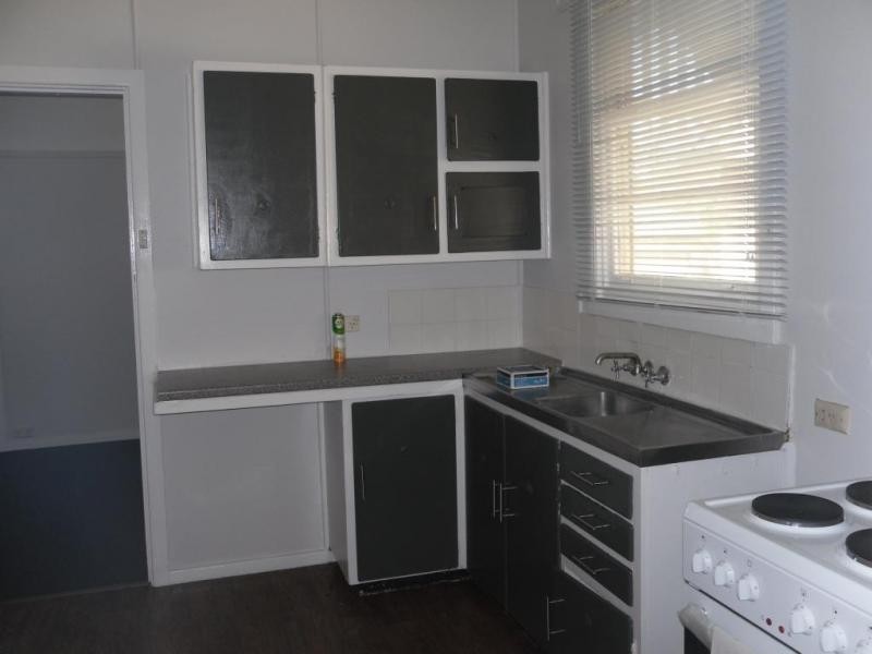 2 Lambert Street, Cessnock NSW 2325