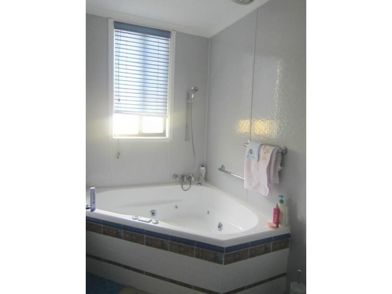 40 Seventh Street, Weston NSW 2326