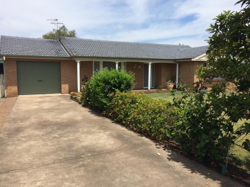 5 Main Road, Heddon Greta NSW 2321