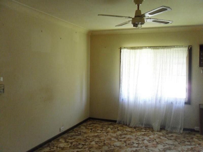 2 Neath Street, Pelaw Main NSW 2327