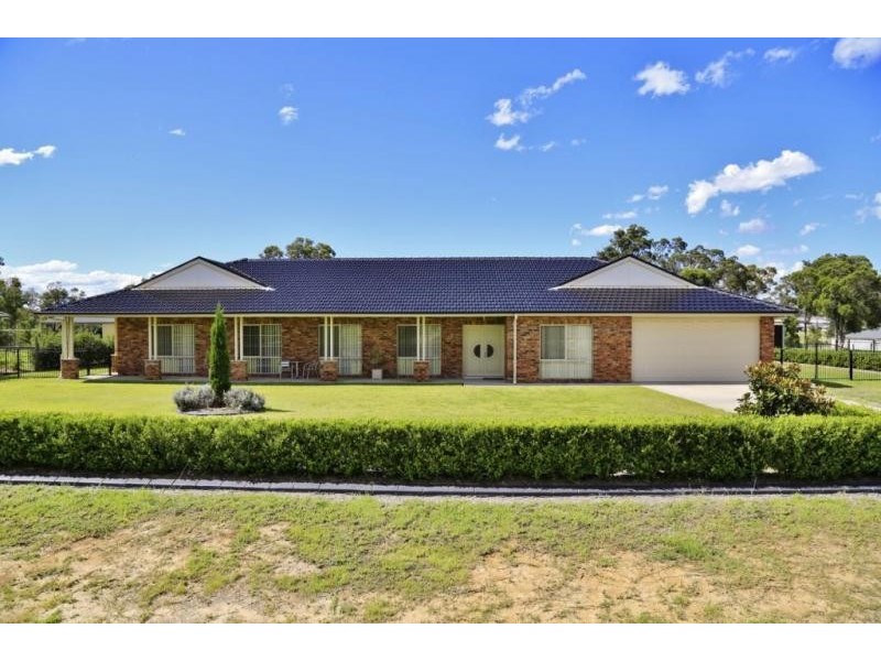 73 Forbes Crescent, Cliftleigh NSW 2321