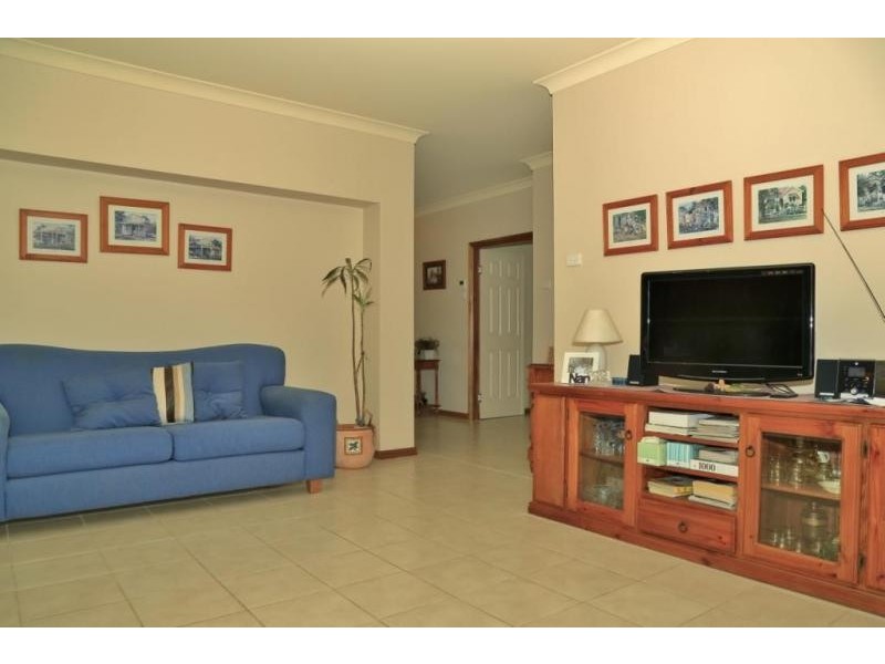 73 Forbes Crescent, Cliftleigh NSW 2321