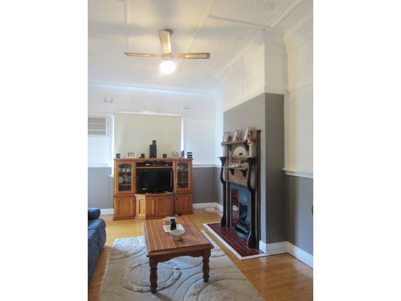 33 Railway Street, Kurri Kurri NSW 2327