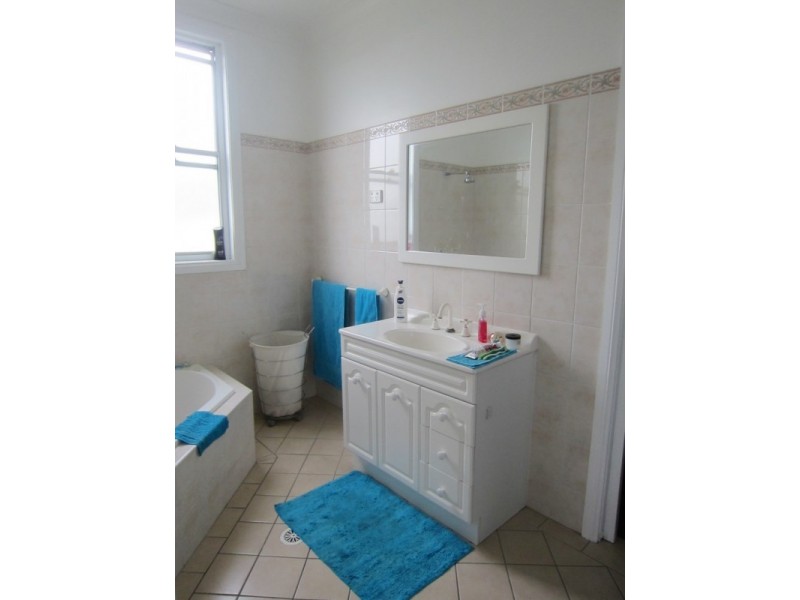 33 Railway Street, Kurri Kurri NSW 2327