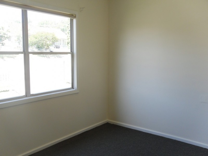 24 Wollombi Road, Cessnock NSW 2325