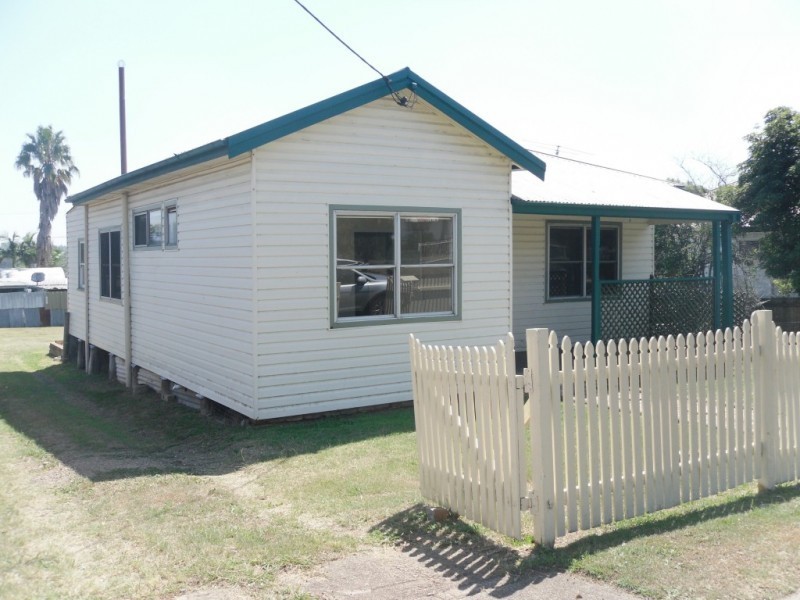 24 Wollombi Road, Cessnock NSW 2325