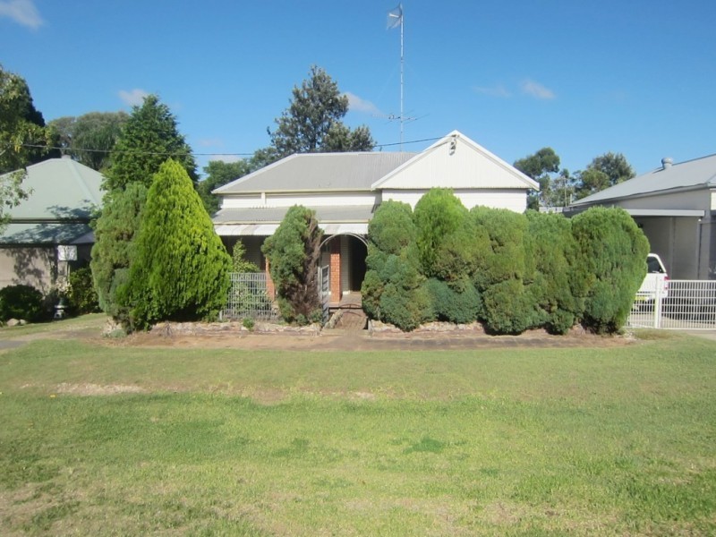 8 Gillies Street, Kurri Kurri NSW 2327