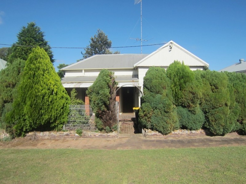 8 Gillies Street, Kurri Kurri NSW 2327