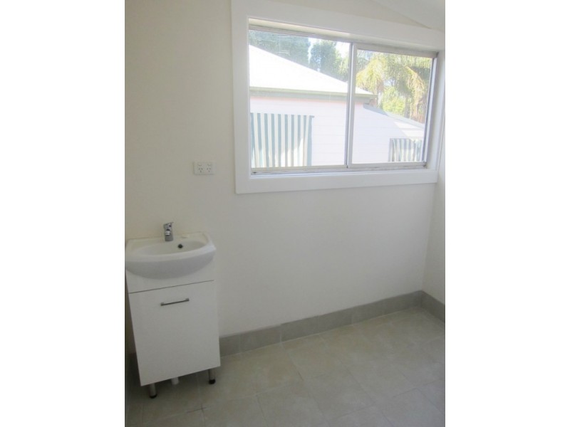 8 Gillies Street, Kurri Kurri NSW 2327