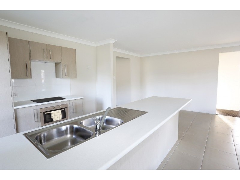 19 Reid Street, North Rothbury NSW 2335