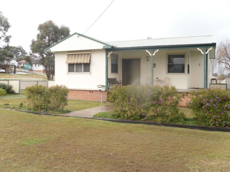 14 Dixon Street, Cessnock NSW 2325