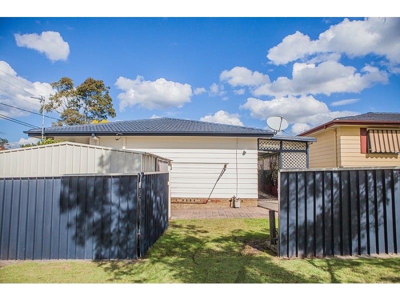 20 Orange Street, Abermain NSW 2326