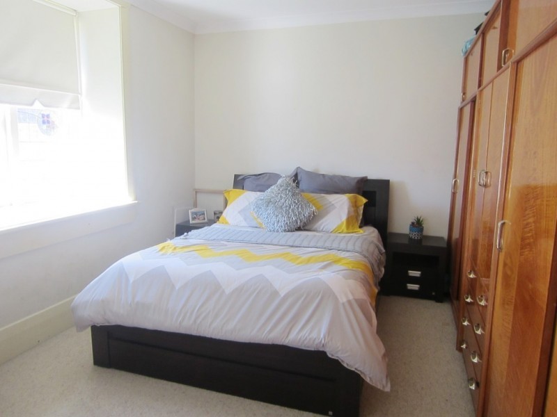 8 Goulburn Street, Abermain NSW 2326