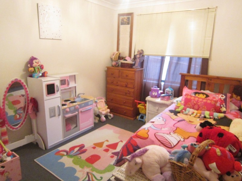 10 Tomalpin Street, Kearsley NSW 2325