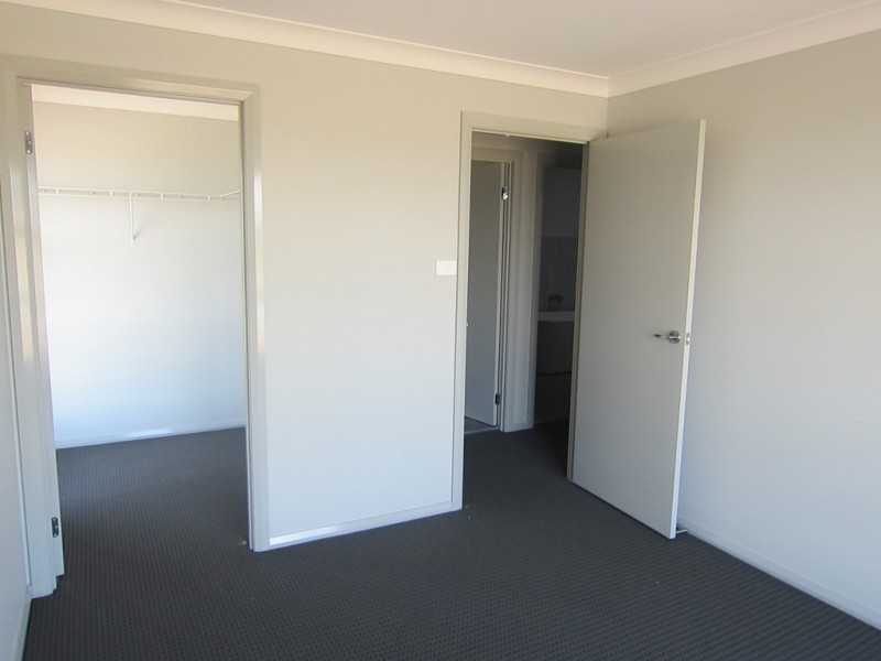 8 Traders Way, Heddon Greta NSW 2321