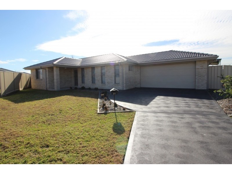 21 Ashleigh Street, Heddon Greta NSW 2321