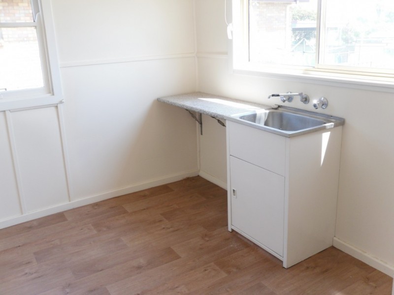 24 Wollombi Road, Cessnock NSW 2325