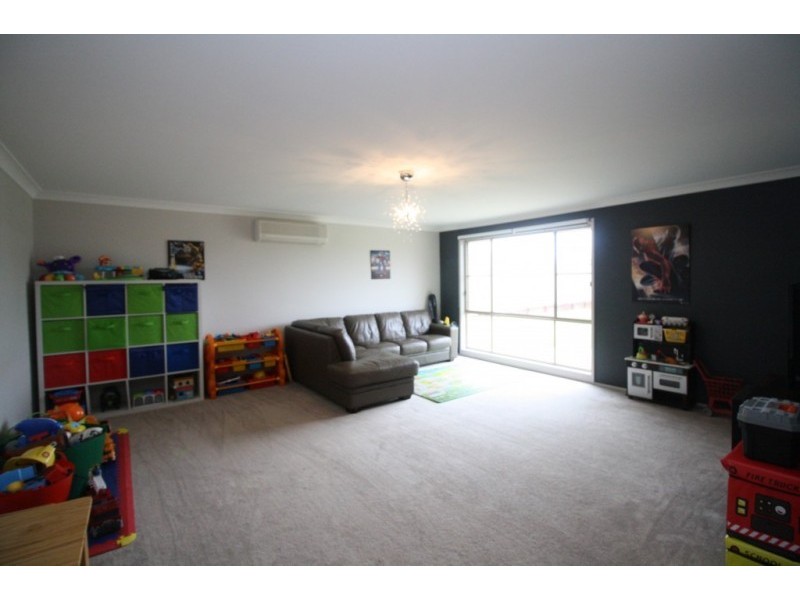92 Forbes Crescent, Cliftleigh NSW 2321